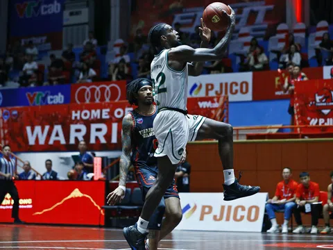 VBA 2023: Thang Long Warriors thót tim trước cơn lốc miền Tây