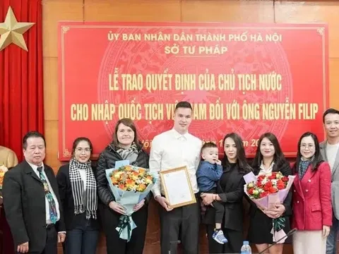 Nguyễn Filip chính thức có quốc tịch Việt Nam, chờ lệnh triệu tập từ huấn luyện viên Troussier