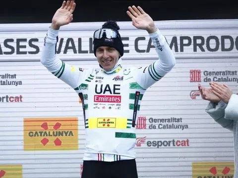 Tadej Pogacar thắng áp đảo ở chặng 2 Volta a Catalunya