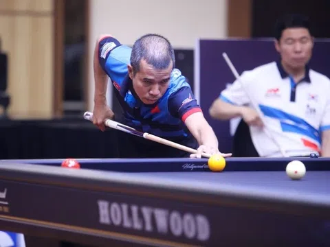 Trần Quyết Chiến giúp đội Việt Nam có trận hòa ngày ra quân giải Billiards Carom 3 băng đồng đội thế giới