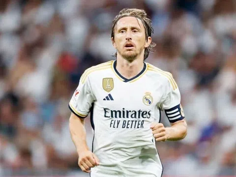 Real Madrid muốn để Modric chủ động thông báo rời Bernabeu
