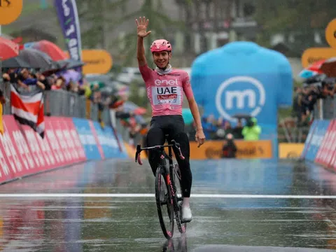 Tadej Pogacar có chiến thắng thứ năm tại Giro d’Italia 2024