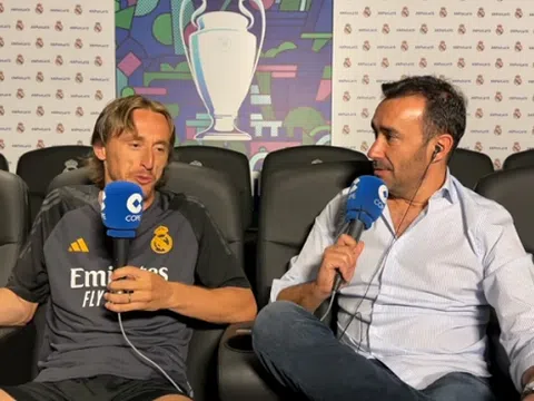 Modric ở lại Real Madrid thêm 1 năm