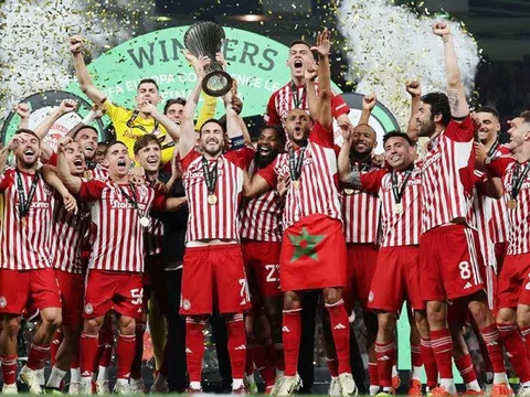 Olympiacos vô địch Europa Conference League