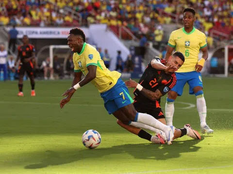 CONMEBOL thừa nhận Vinicius mất oan quả penalty