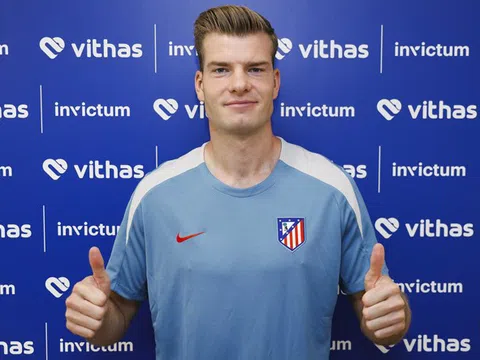 Alexander Sorloth ký hợp đồng 4 năm với Atletico Madrid