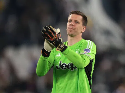 Juventus "đẩy" Szczesny ra đường