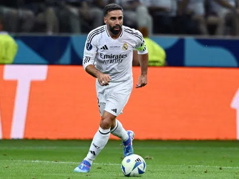 Carvajal "cô đơn" ở Real Madrid