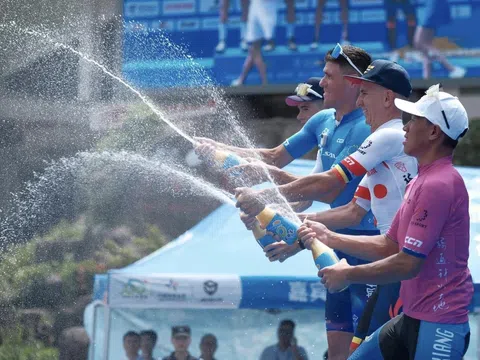 Rikunov giành Áo vàng chung cuộc giải Xe đạp Tour of Poyang Lake 2024