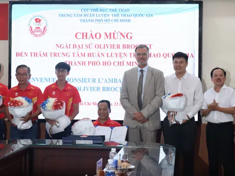 Đại sứ Pháp tại Việt Nam thăm Trung tâm Huấn luyện Thể thao Quốc gia thành phố Hồ Chí Minh