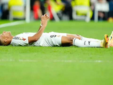 Real Madrid nín thở chờ tin của Mbappe