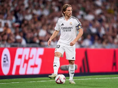 Modric sẽ đá thay Mbappe ở derby Madrid?