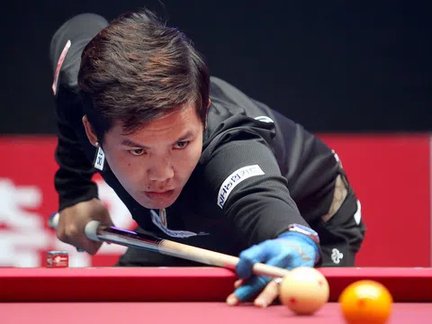 Phương Linh "quật ngã" cựu vô địch Billiards World Cup