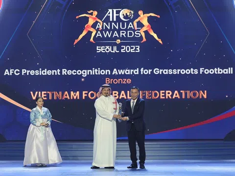 VFF được Chủ tịch AFC vinh danh