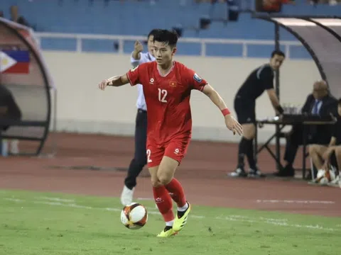 Huấn luyện viên Kim Sang-sik đón cú đúp tin vui trước thềm ASEAN Cup