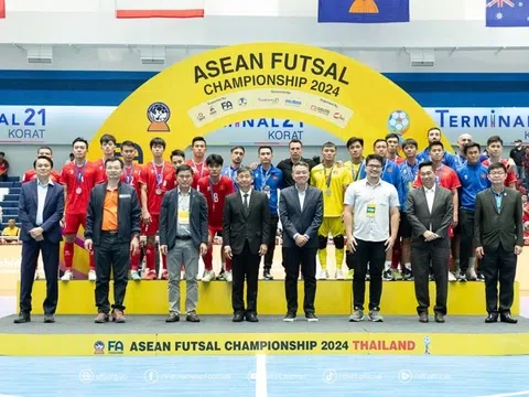 Huấn luyện viên tuyển futsal Việt Nam tự hào về các học trò của mình