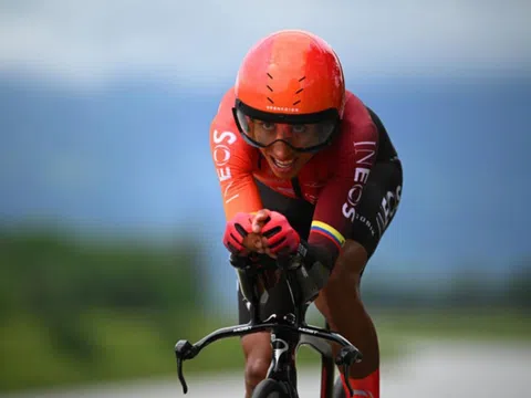 Egan Bernal có chiến thắng đầu tiên sau gần 4 năm vật lộn với khó khăn