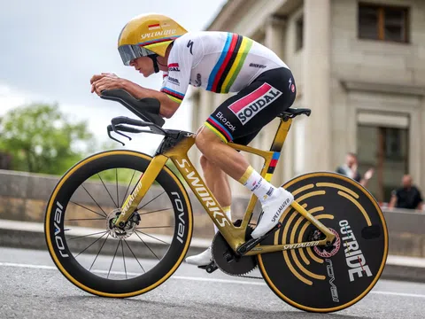 Remco Evenepoel khép lại Tour de Romandie với chiến thắng ở nội dung cá nhân tính giờ