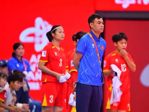 Huấn luyện viên Nguyễn Đình Hoàng: “Đội tuyển futsal nữ Việt Nam vẫn cần cải thiện sự tập trung”