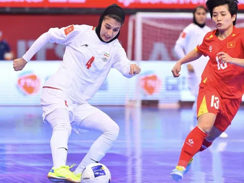 Futsal nữ Việt Nam vào tứ kết giải châu Á 2025