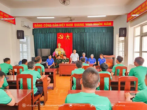 Bế giảng Khóa đào tạo huấn luyện viên bóng đá chứng chỉ B/AFC/VFF năm 2025 - Giai đoạn 2 tại Đà Nẵng