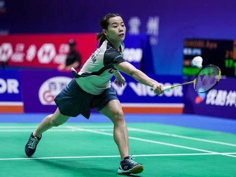 Nguyễn Thùy Linh ngược dòng ấn tượng, vào tứ kết Malaysia Masters 2025