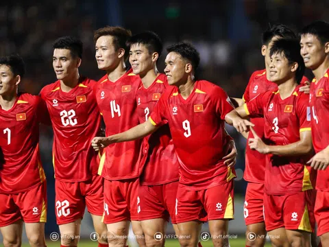 Công bố danh sách đội tuyển Việt Nam: Công Phượng trở lại, Jason Quang Vinh lần đầu lên tuyển