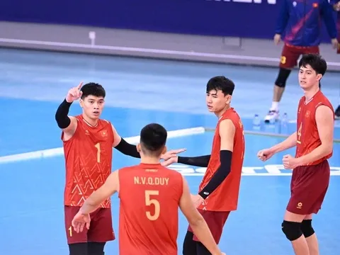 Đội tuyển bóng chuyền nam Việt Nam giành chiến thắng đầu tiên tại SEA V.League 2025