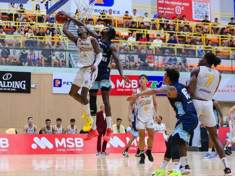 VBA 2025: Nha Trang Dolphins ngắt chuỗi thua
