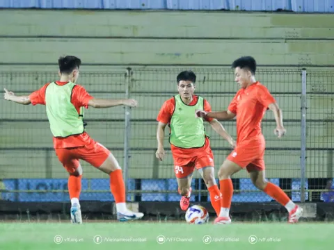 Tiền vệ Nguyễn Phi Hoàng quyết tâm lần thứ hai nâng cúp cùng U23 Việt Nam