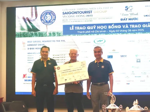 Giải Golf Saigontourist Group Vì cộng đồng lần thứ 19 quyên góp 1 tỉ đồng học bổng cho học sinh khó khăn