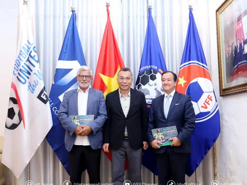 Ông Calisto bất ngờ trở lại Việt Nam, xúc tiến hợp tác Bóng đá Việt Nam - Bồ Đào Nha