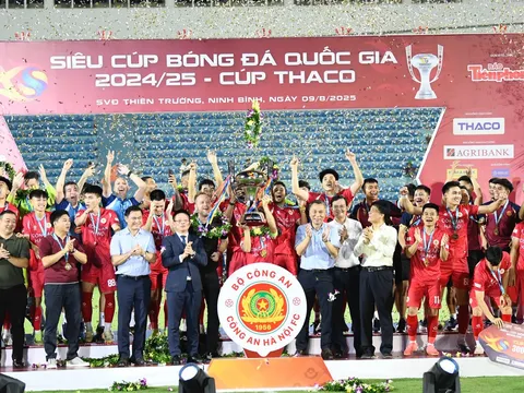 Công an Hà Nội lần đầu đoạt Siêu cúp quốc gia