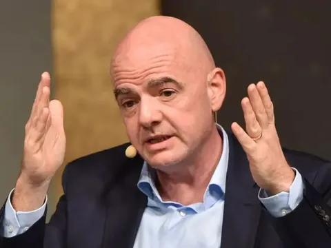 Chủ tịch FIFA Gianni Infantino sắp thăm Malaysia giữa lúc bê bối nhập tịch căng thẳng