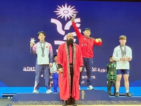 Lực sĩ Nguyễn Thành Duy phá kỷ lục tại Đại hội Thể thao Trẻ châu Á 2025