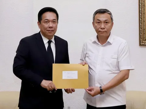 Lãnh đạo FAT xin lỗi và cam kết tăng cường hợp tác với VFF sau sự cố Quốc kỳ tại Lễ bốc thăm