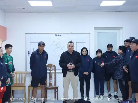Chủ tịch VFF động viên đội tuyển nữ trước chuyến tập huấn Nhật Bản
