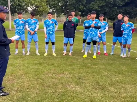 Đội tuyển U22 Việt Nam tập luyện trước trận gặp U22 Trung Quốc