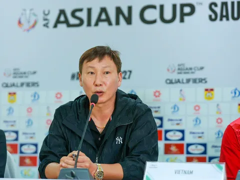 Huấn luyện viên Kim Sang Sik: “Điều quan trọng nhất là ghi bàn và giành chiến thắng”