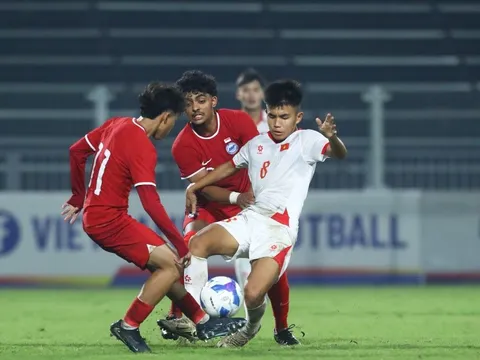 Đội tuyển U17 Việt Nam ra quân tưng bừng