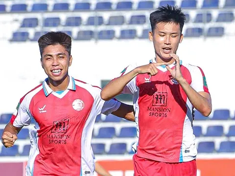 Câu lạc bộ TP.HCM thắng trận cầu đinh để tiếp tục cuộc đua thăng hạng V.League