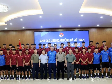 Chủ tịch VFF Trần Quốc Tuấn gặp mặt, động viên đội tuyển U17 Việt Nam trước thềm Giải vô địch Đông Nam Á 2026