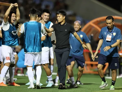 Câu lạc bộ Hà Tĩnh chia tay huấn luyện viên Nguyễn Công Mạnh ở giai đoạn nước rút V.League