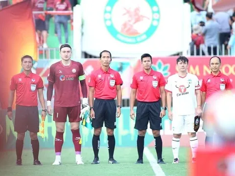 V.League 2025-2026: Bộ đôi trọng tài FIFA đẳng cấp World Cup điều khiển trận "tiền tỷ"
