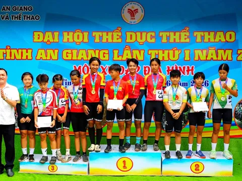 Thống trị đường đua Núi Dài Năm Giếng, phường Tịnh Biên giành ngôi nhất toàn đoàn môn Xe đạp địa hình