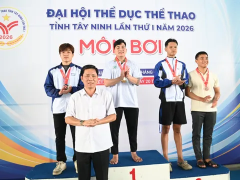 Môn Bơi Đại hội Thể dục thể thao tỉnh Tây Ninh lần thứ I: Xã Hậu Thạnh đại thắng nội dung tiếp sức