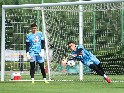Văn Lâm tự tin trước "thuốc thử liều cao" Gangwon FC