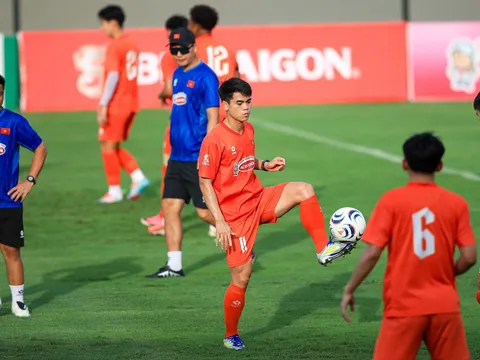 Khuất Văn Khang chia tay đội tuyển Việt Nam trước thềm ASEAN Cup 2026