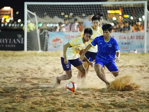 Giải Bóng đá Bãi biển vô địch quốc gia 2026: Tài Ngân Quy Nhơn giành vé cuối vào bán kết, Huế Time Square toàn thắng