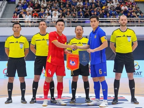 Đội tuyển futsal Việt Nam buộc Thái Lan chia điểm sau màn ngược dòng ngoạn mục